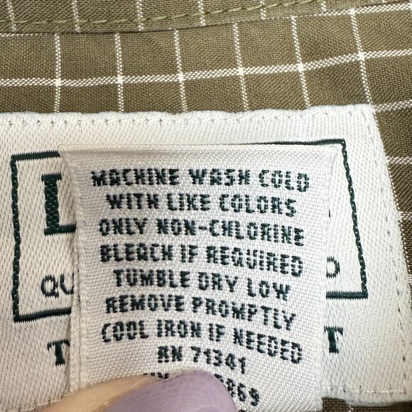 EUC Men's L.L. BEAN Wrinkle-Resist. Traditional Fit Check Plaid Shirt | Size L - Picture 7 of 8